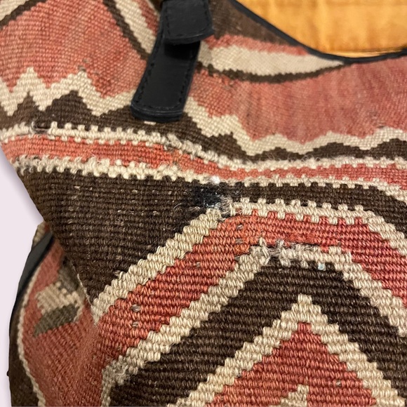 Recycled Rug Scraps Handbag - Picture 5 of 6